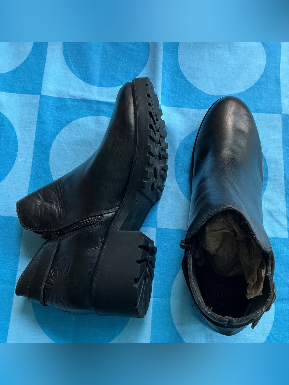 Ana Maria Dessin Women’s Black Leather Ankle Booties, size 10(40)